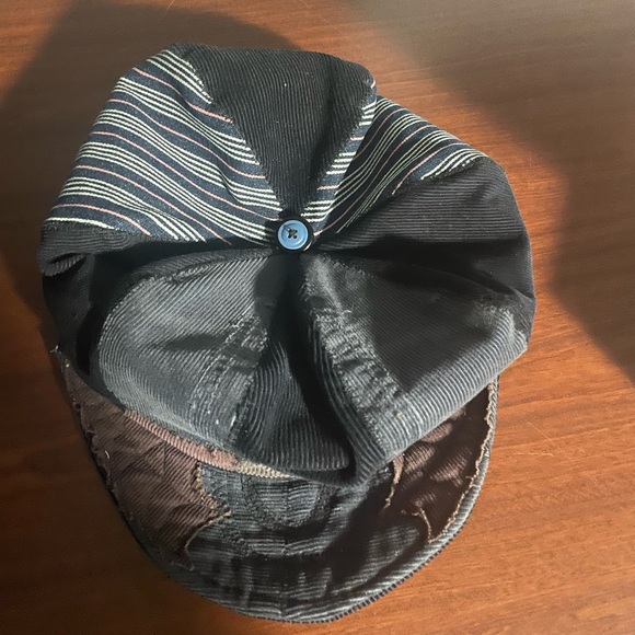 Custom hat - Picture 5 of 6
